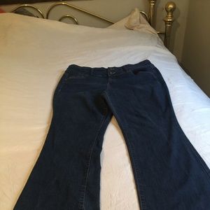 Jean dark wash  bootcut